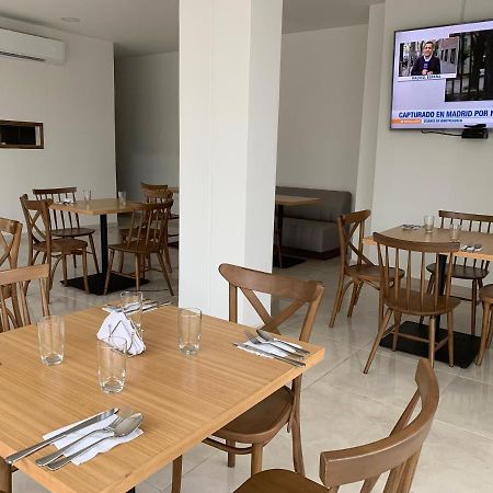 Hotel Metropolitano Plaza バジェドゥパル エクステリア 写真